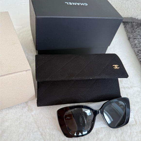 CHANEL Accessories - CHANEL Black Sunglasses with Quilted Case
